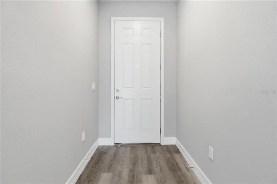 Spacious, unfurnished interior of a new home in , Ocala (Image 17).