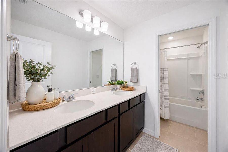 Furnished interior view inside a new home in , Land O' Lakes (Image 13).