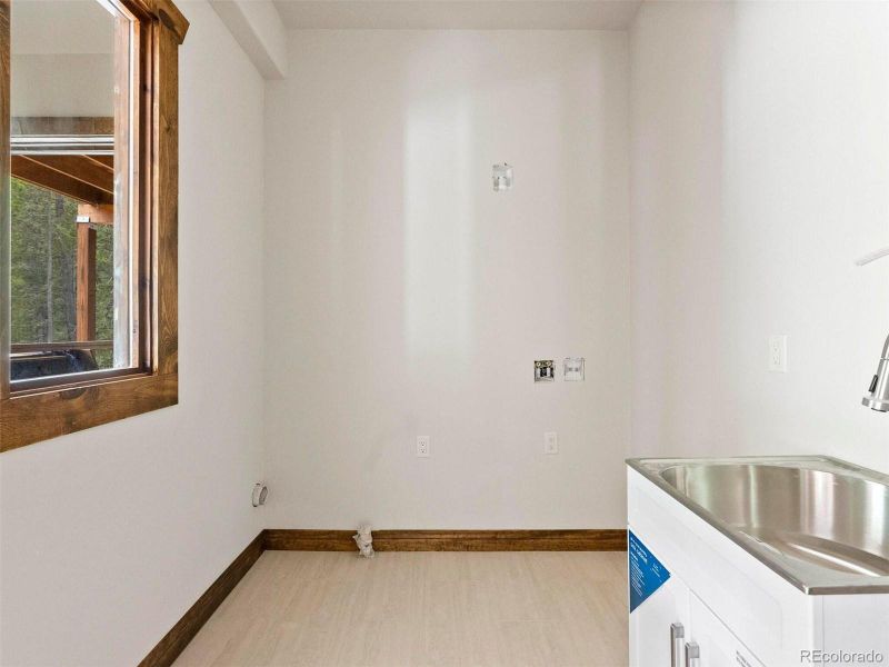 Image 37 of a home in . Image 37 of a home in .