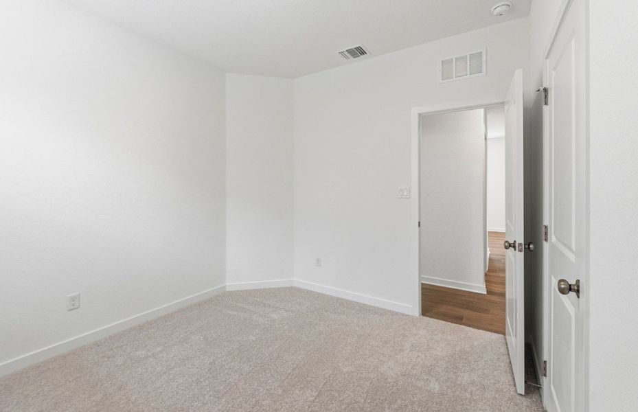 Spacious, unfurnished interior of a new home in La Cima, San Marcos (Image 41).
