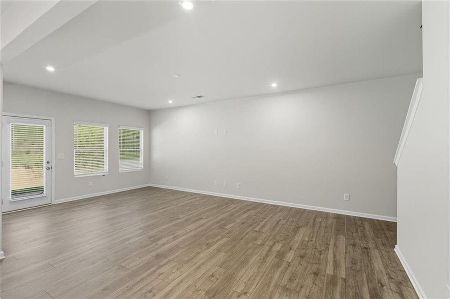 Spacious, unfurnished interior of a new home in Park Center Pointe, Austell (Image 11).
