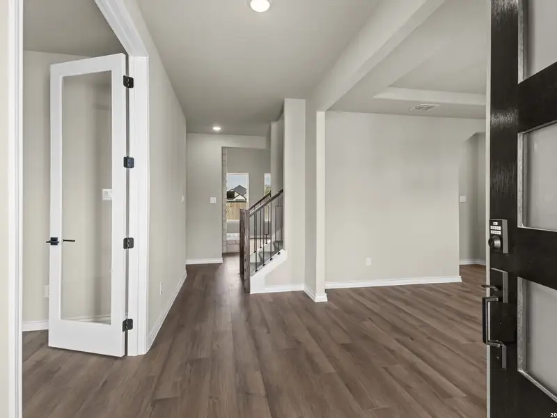 Spacious, unfurnished interior of a new home in The Reserve at Potranco Oaks, Castroville (Image 22).