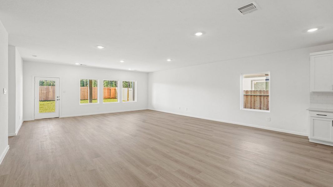 Representative unfurnished interior of a home built from the Rosemont by D.R. Horton in New Waverly Station, New Waverly (Image 14).