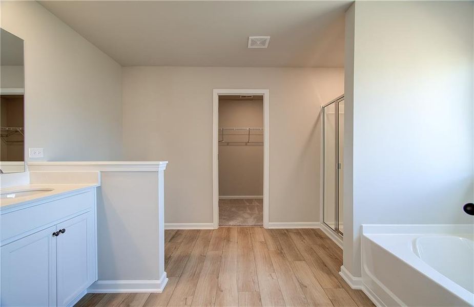 Spacious, unfurnished interior of a new home in Towne Center, Hampton (Image 17). Spacious, unfurnished interior of a new home in Towne Center, Hampton (Image 17).