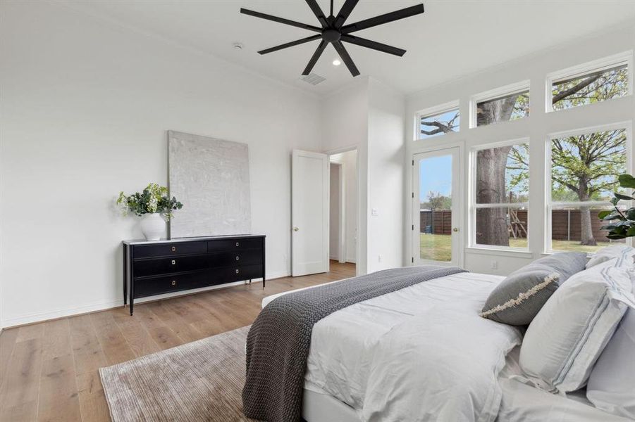 Furnished interior view inside a new home in , Dallas (Image 20).