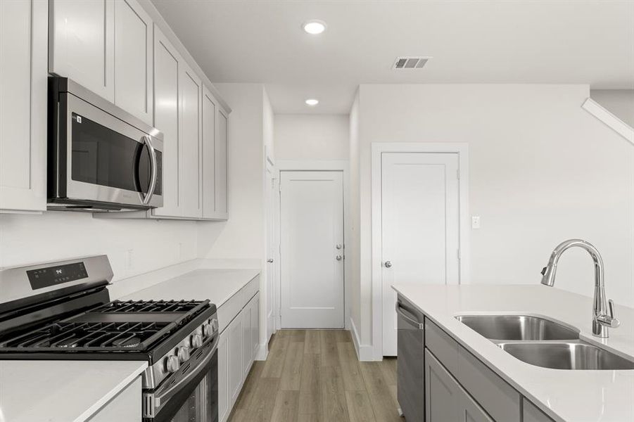 15. 2406 Stonebriar - Bed 3