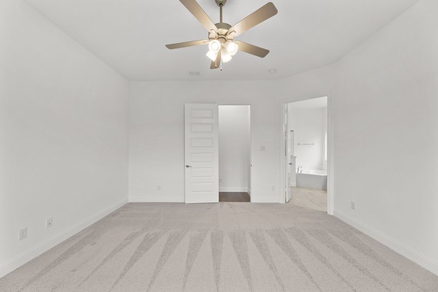 Representative unfurnished interior of a home built from the Colby by Sandlin Homes in Lakesong, Midlothian (Image 26). Representative unfurnished interior of a home built from the Colby by Sandlin Homes in Lakesong, Midlothian (Image 26).
