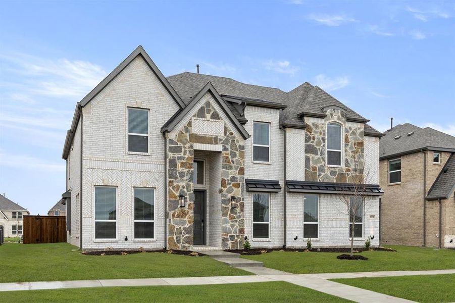 Image 37 of a home in Villages of Creekwood.