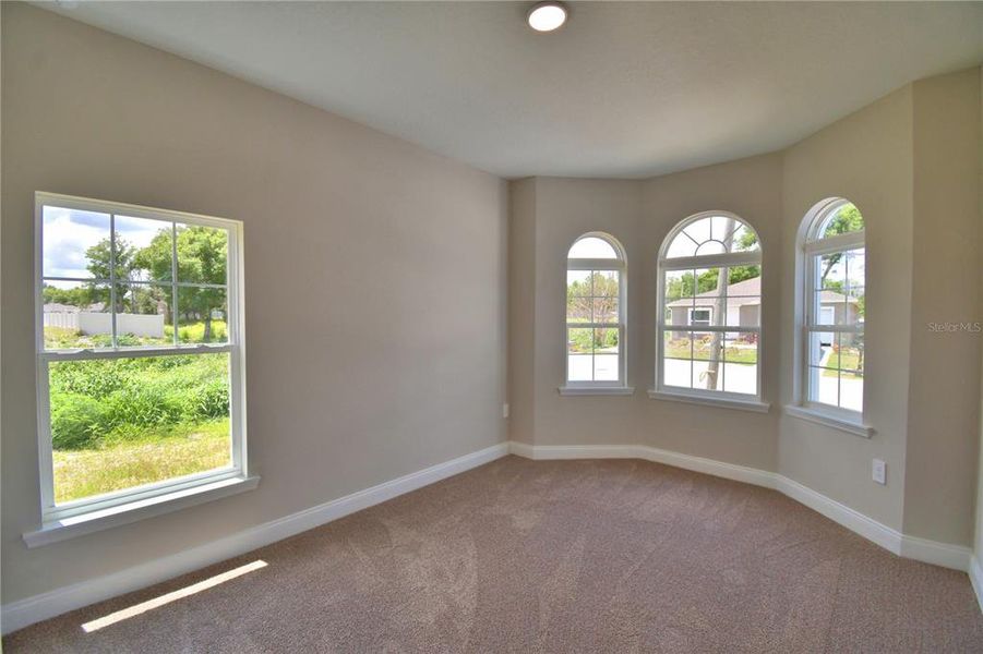 Spacious, unfurnished interior of a new home in , Winter Haven (Image 15).