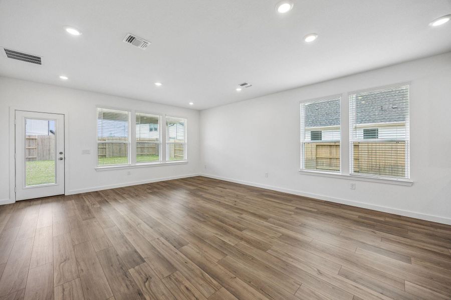 Spacious, unfurnished interior of a new home in Windcress, Cove (Image 21). Spacious, unfurnished interior of a new home in Windcress, Cove (Image 21).