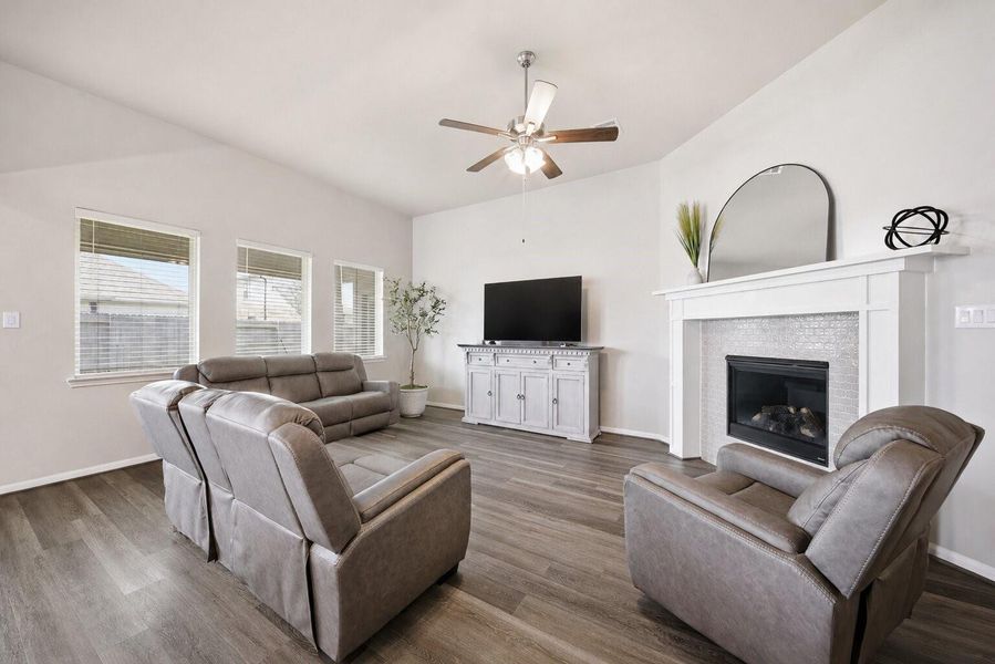 Furnished interior view inside a new home in Oakwood Estates, Waller (Image 11). Furnished interior view inside a new home in Oakwood Estates, Waller (Image 11).