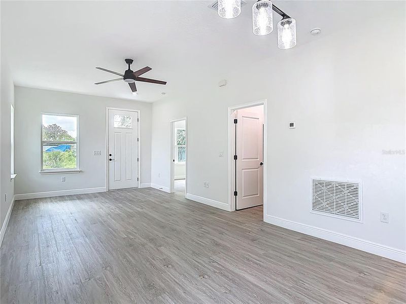 Spacious, unfurnished interior of a new home in , Sanford (Image 29).