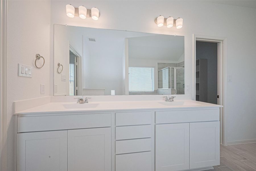 Furnished interior view inside a new home in Lago Mar, Texas City (Image 7).