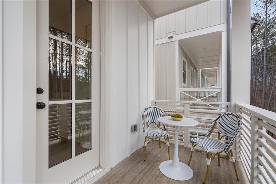 Exterior details and patio area of a home in , Alpharetta (Image 23).