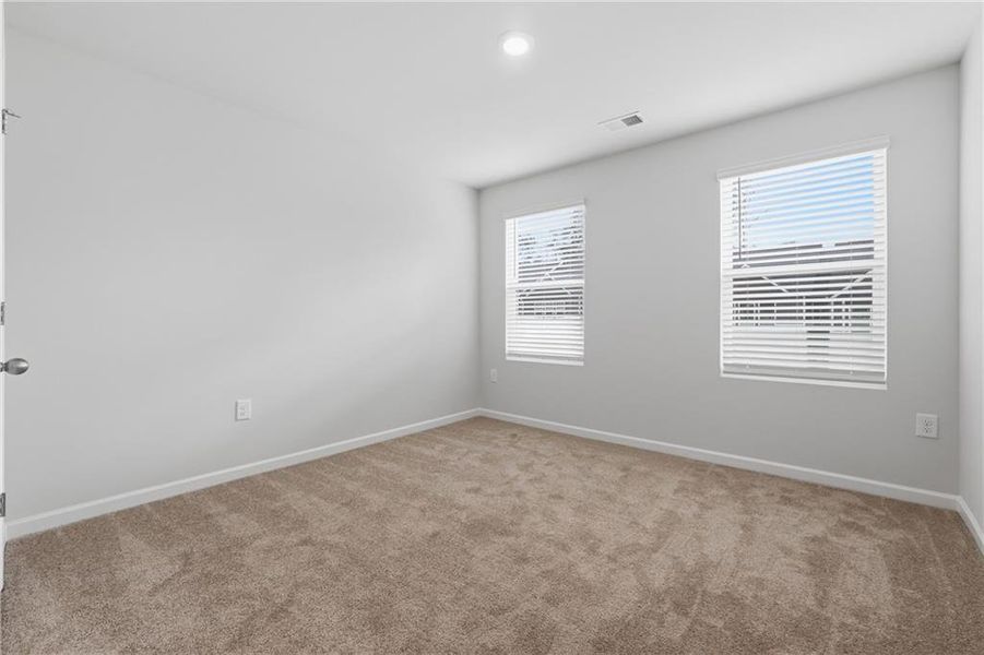 Spacious, unfurnished interior of a new home in Concord Oaks, Powder Springs (Image 16). Spacious, unfurnished interior of a new home in Concord Oaks, Powder Springs (Image 16).