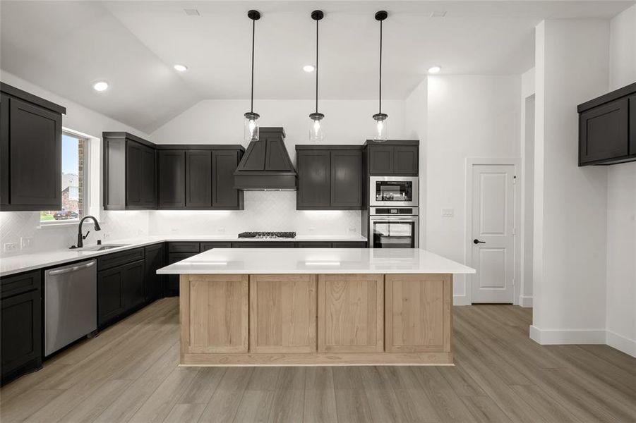 317 Willie- Kitchen-2