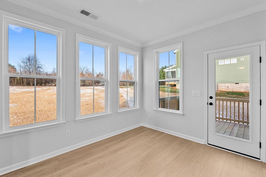 Spacious, unfurnished interior of a new home in Lilah Grove, Summerfield (Image 27).