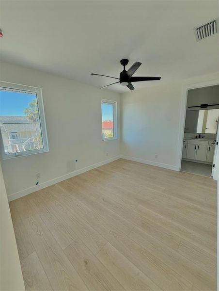 Spacious, unfurnished interior of a new home in , Port Richey (Image 19).