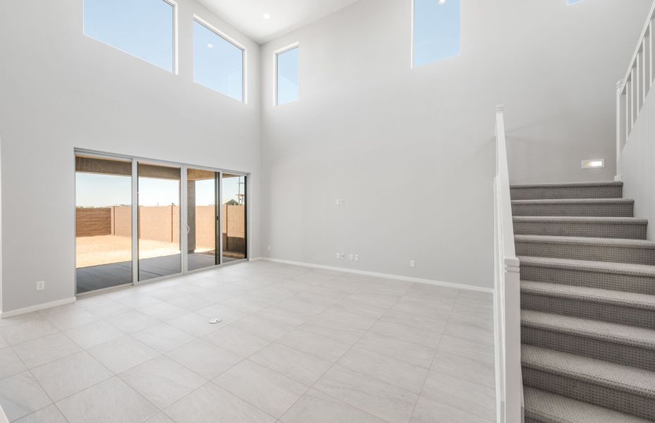 Spacious, unfurnished interior of a new home in Soleo, San Tan Valley (Image 30).