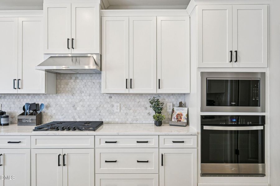 14 - Kitchen 14 - Kitchen
