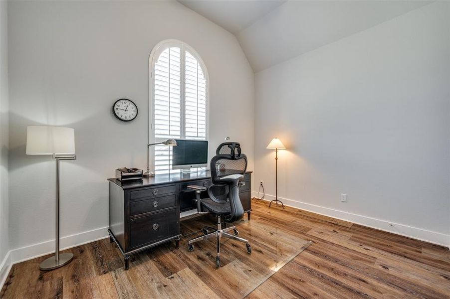 Furnished interior view inside a new home in , Van Alstyne (Image 11).