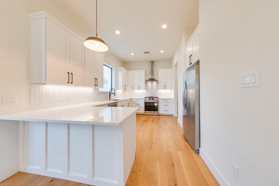 Furnished interior view inside a new home in , Houston (Image 8).