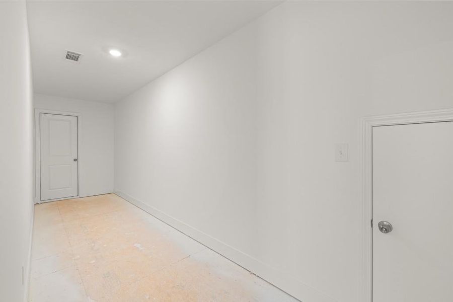 Spacious, unfurnished interior of a new home in The Court at Gainesville Township, Gainesville (Image 26).