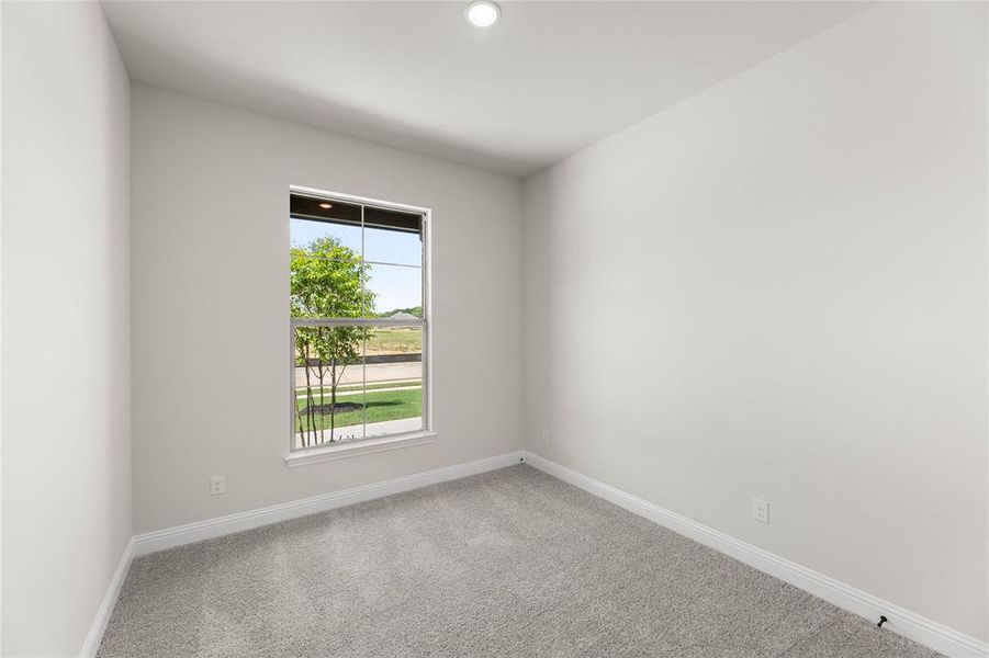 713 Seahawk-Bedroom-1