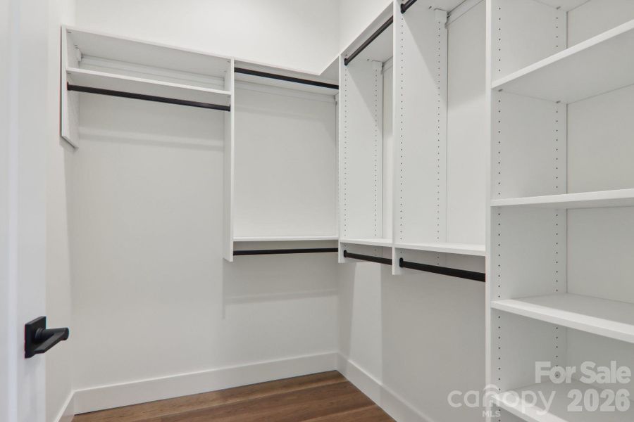 Image 43 of a home in .