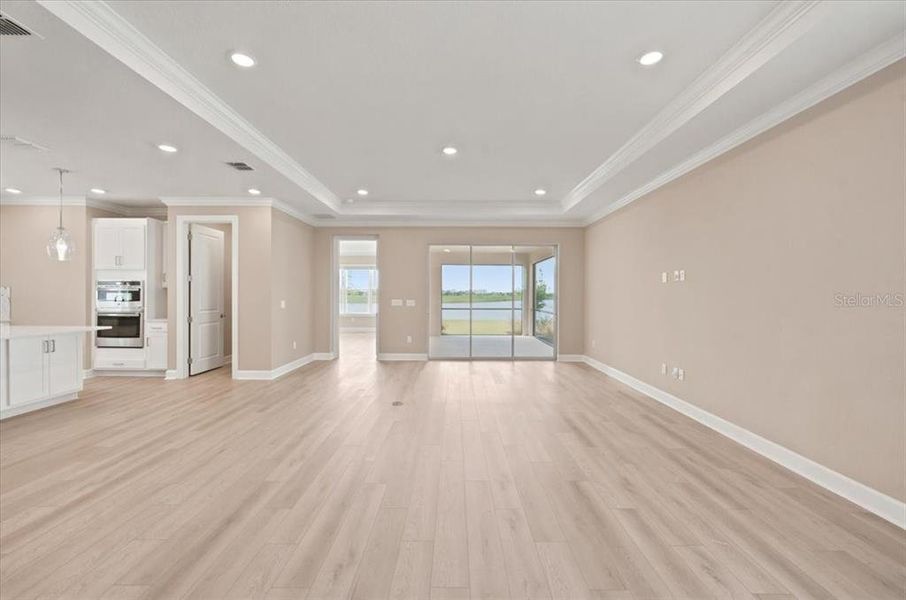 Spacious, unfurnished interior of a new home in Coasterra Community Group Page, Palmetto (Image 21).