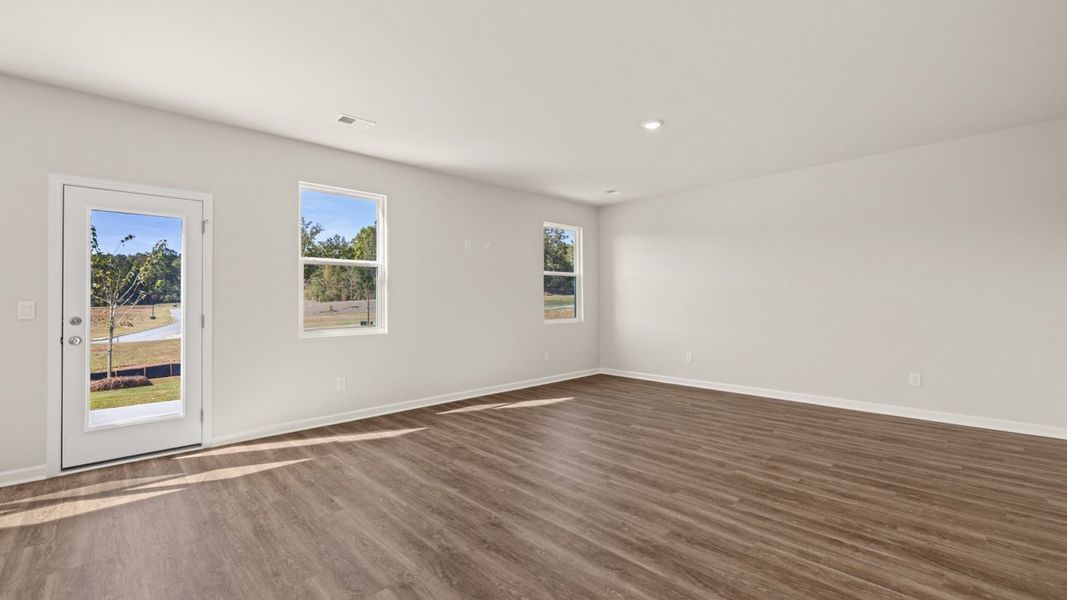 Spacious, unfurnished interior of a new home in Locust Grove Station - Cedar Ridge, Locust Grove (Image 15).