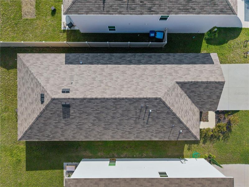 Exterior details and patio area of a home in Avalon Woods, Newberry (Image 30).