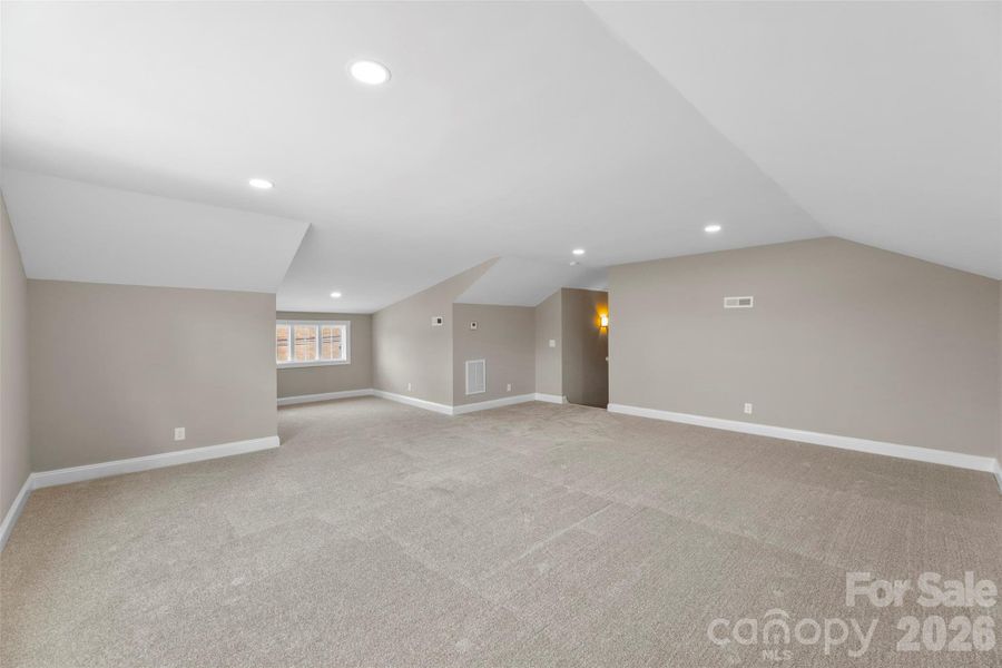Spacious, unfurnished interior of a new home in , Kings Mountain (Image 42). Spacious, unfurnished interior of a new home in , Kings Mountain (Image 42).