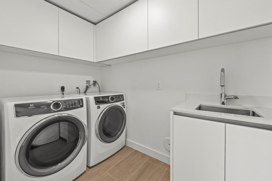 Furnished interior view inside a new home in Casamar, Pompano Beach (Image 17).