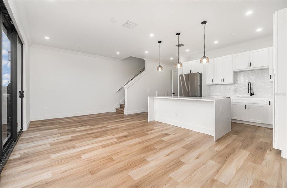 Spacious, unfurnished interior of a new home in , Punta Gorda (Image 17).