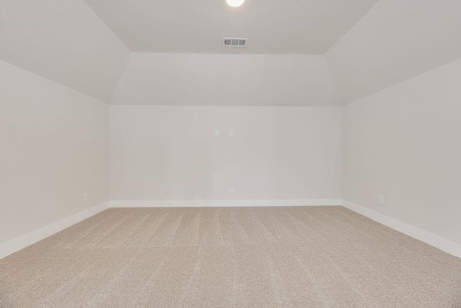 Spacious, unfurnished interior of a new home in Providence Cove, McKinney (Image 28).