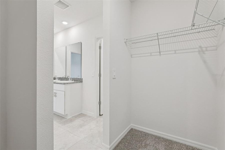 Spacious, unfurnished interior of a new home in Bradbury Creek - Signature Series, Haines City (Image 28).