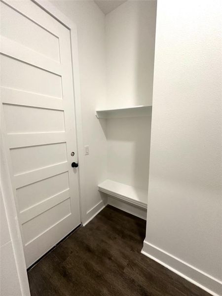 Spacious, unfurnished interior of a new home in , Huffman (Image 10).