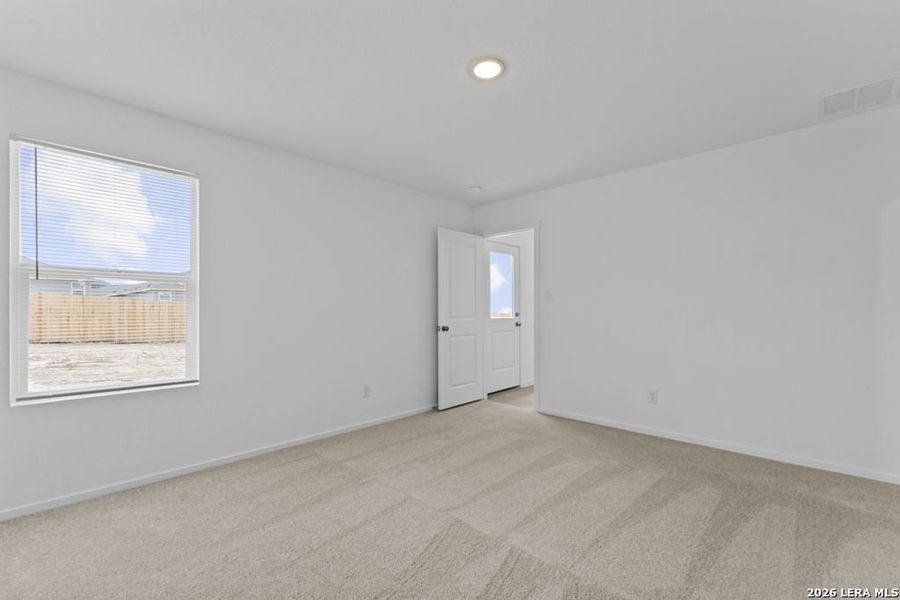 Spacious, unfurnished interior of a new home in Grace Valley, Marion (Image 17).
