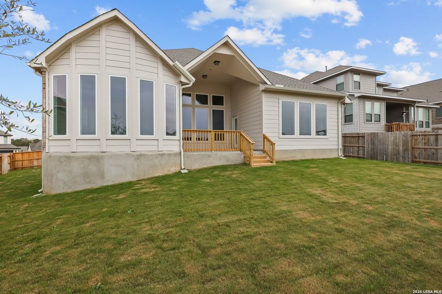 Exterior details and patio area of a home in Homestead, Schertz (Image 22).