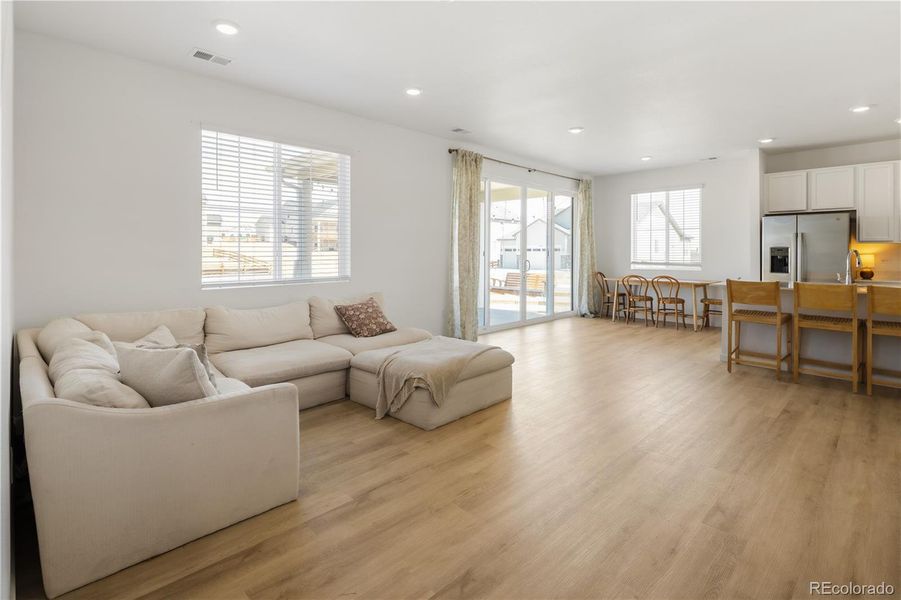 Furnished interior view inside a new home in Creekside Village, Thornton (Image 16). Furnished interior view inside a new home in Creekside Village, Thornton (Image 16).