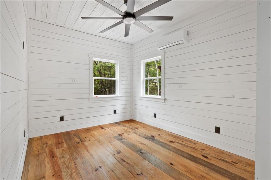 Spacious, unfurnished interior of a new home in , Sautee Nacoochee (Image 15). Spacious, unfurnished interior of a new home in , Sautee Nacoochee (Image 15).