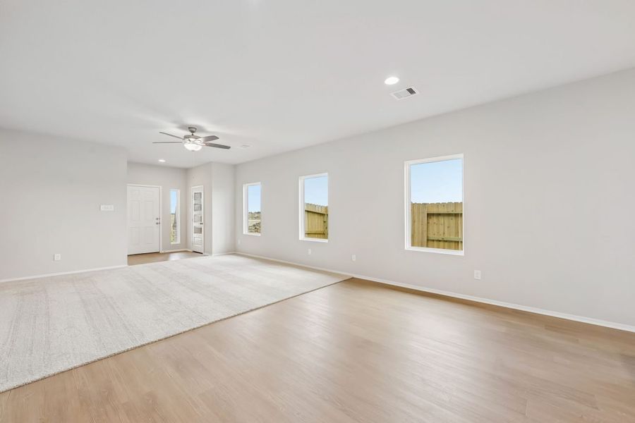 Spacious, unfurnished interior of a new home in Azalea, Pattison (Image 15).