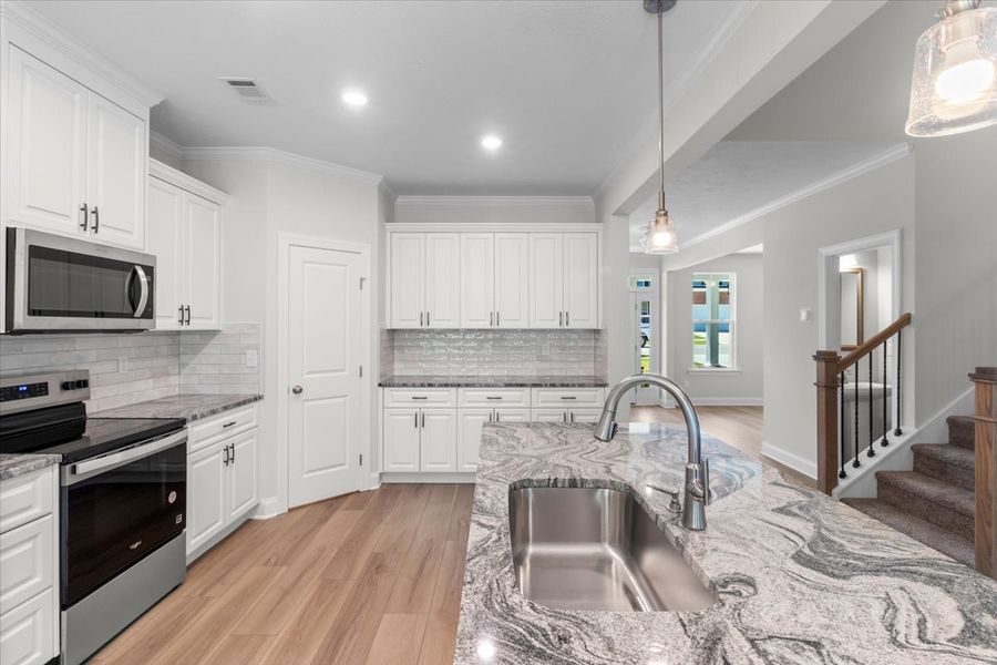 Furnished interior view inside a new home in Windsor, North Augusta (Image 10).