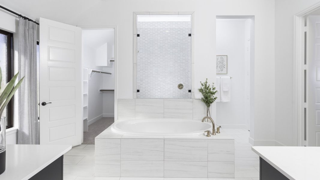 Furnished interior view inside a new home in Midline, Houston (Image 10).