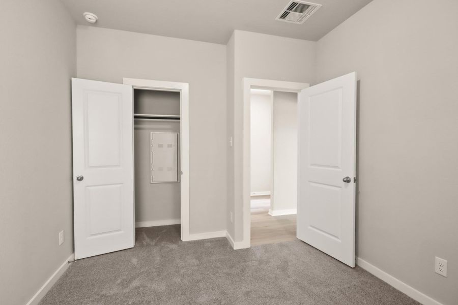 Spacious, unfurnished interior of a new home in Westridge Cove, Conroe (Image 16). Spacious, unfurnished interior of a new home in Westridge Cove, Conroe (Image 16).