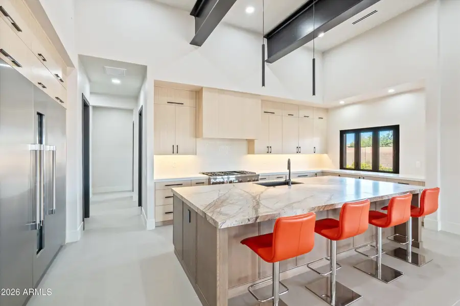 22-Breakfast Nook to Kitchen