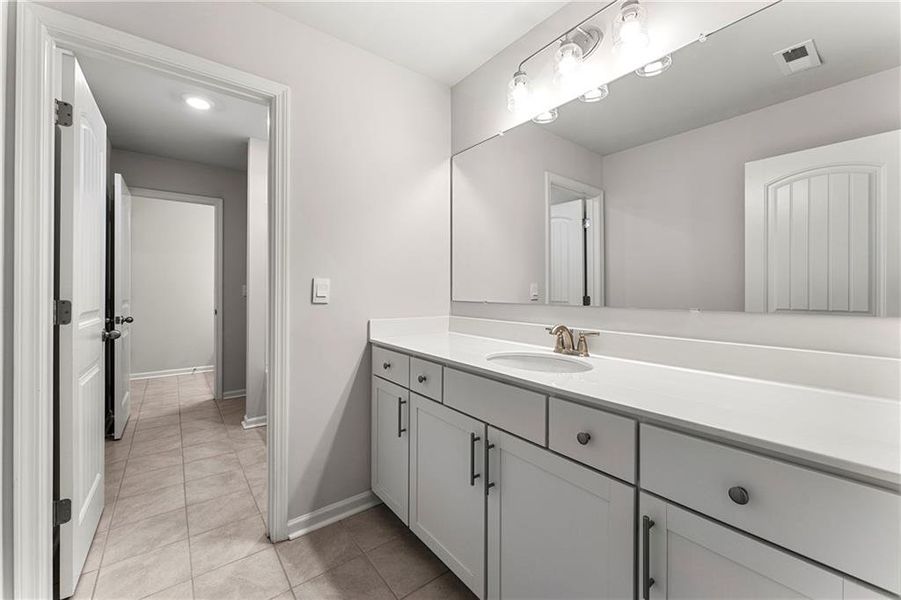 Furnished interior view inside a new home in Genesee, Newnan (Image 28).