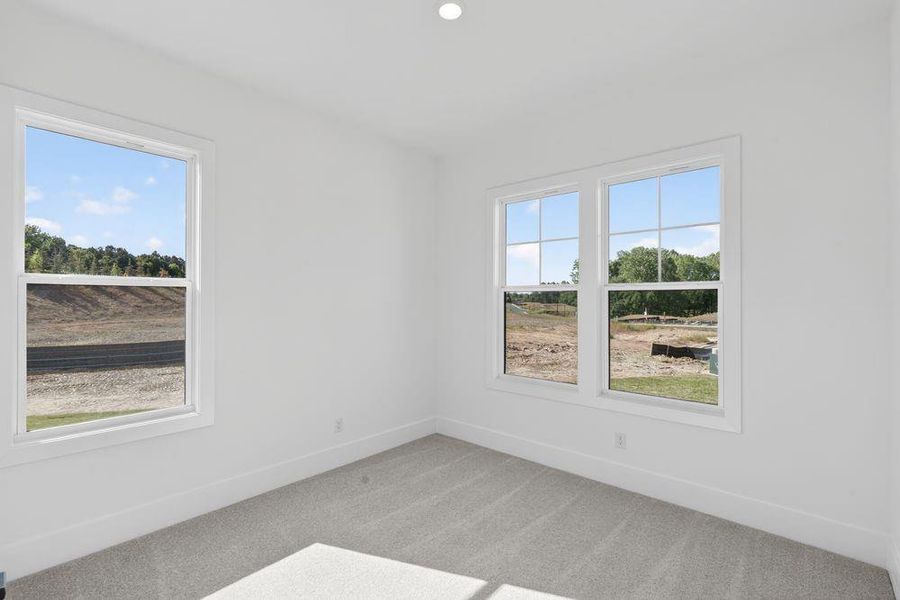 Spacious, unfurnished interior of a new home in Wayt Farm, Cumming (Image 29).