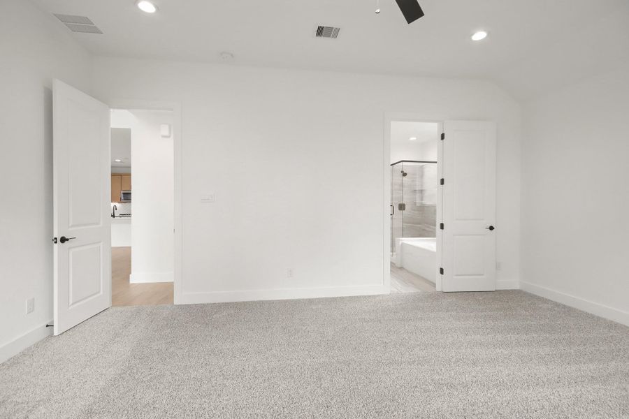 Spacious, unfurnished interior of a new home in Mill Creek Estates, Magnolia (Image 25).